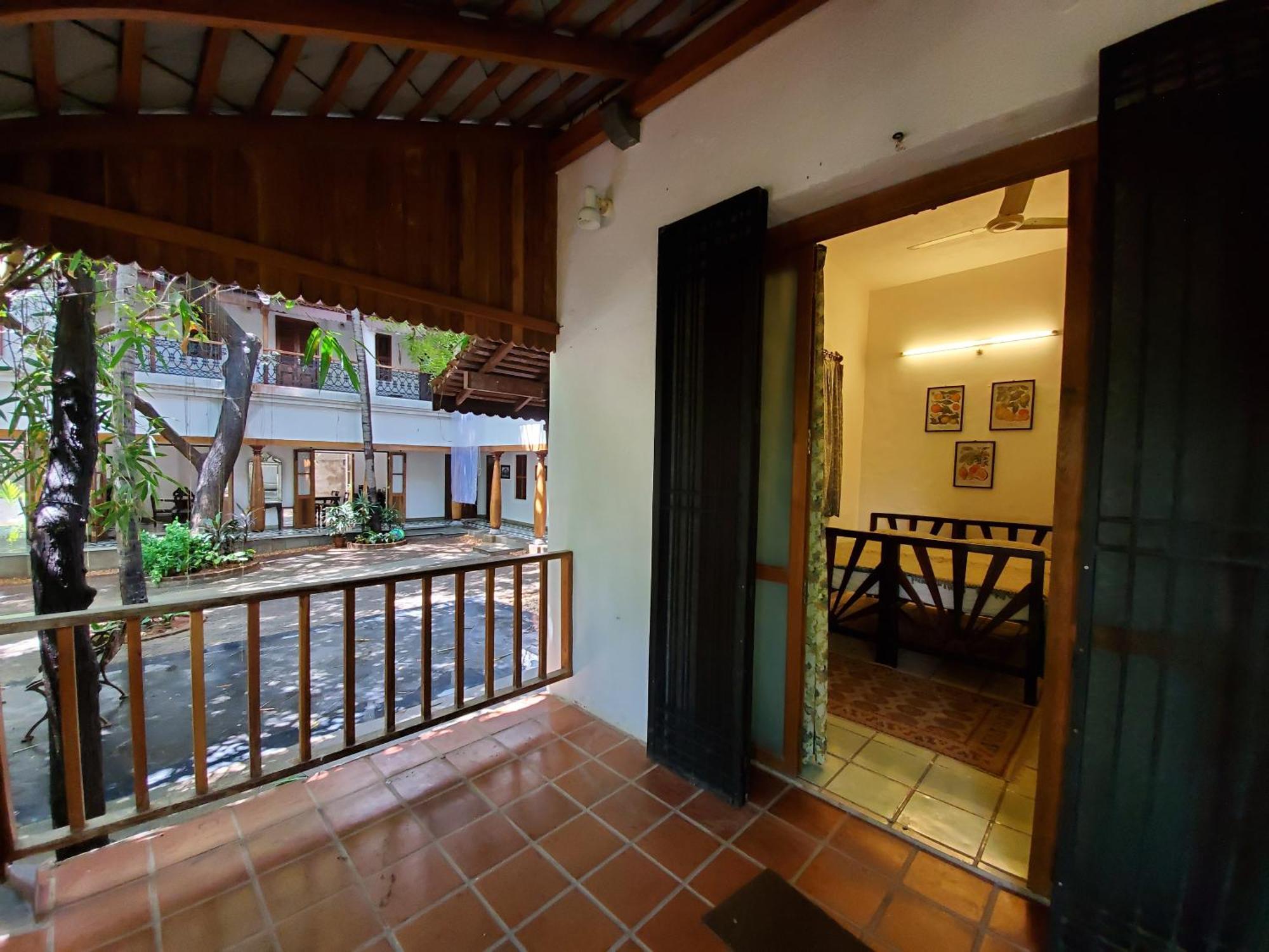 Kariappa House Hotel Pondicherry Exterior photo